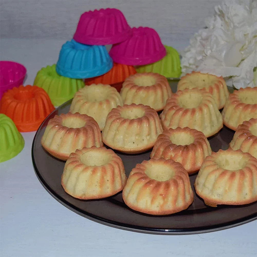 Silicone Mini Bundt Pans, Set of 12, 2 sizes